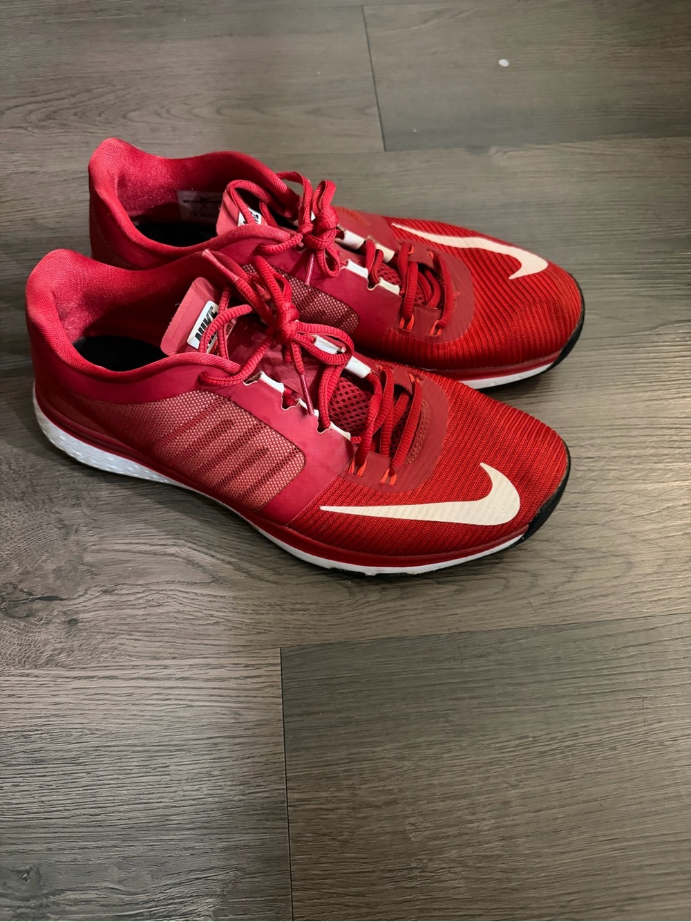 Nike Men's Red Training Shoes with White Swoosh